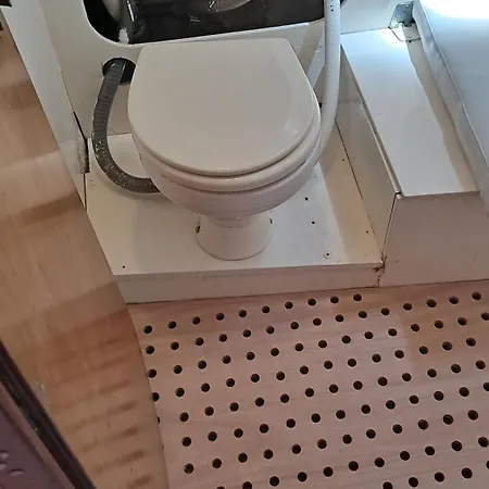 船屋 Mas 萨莱诺
